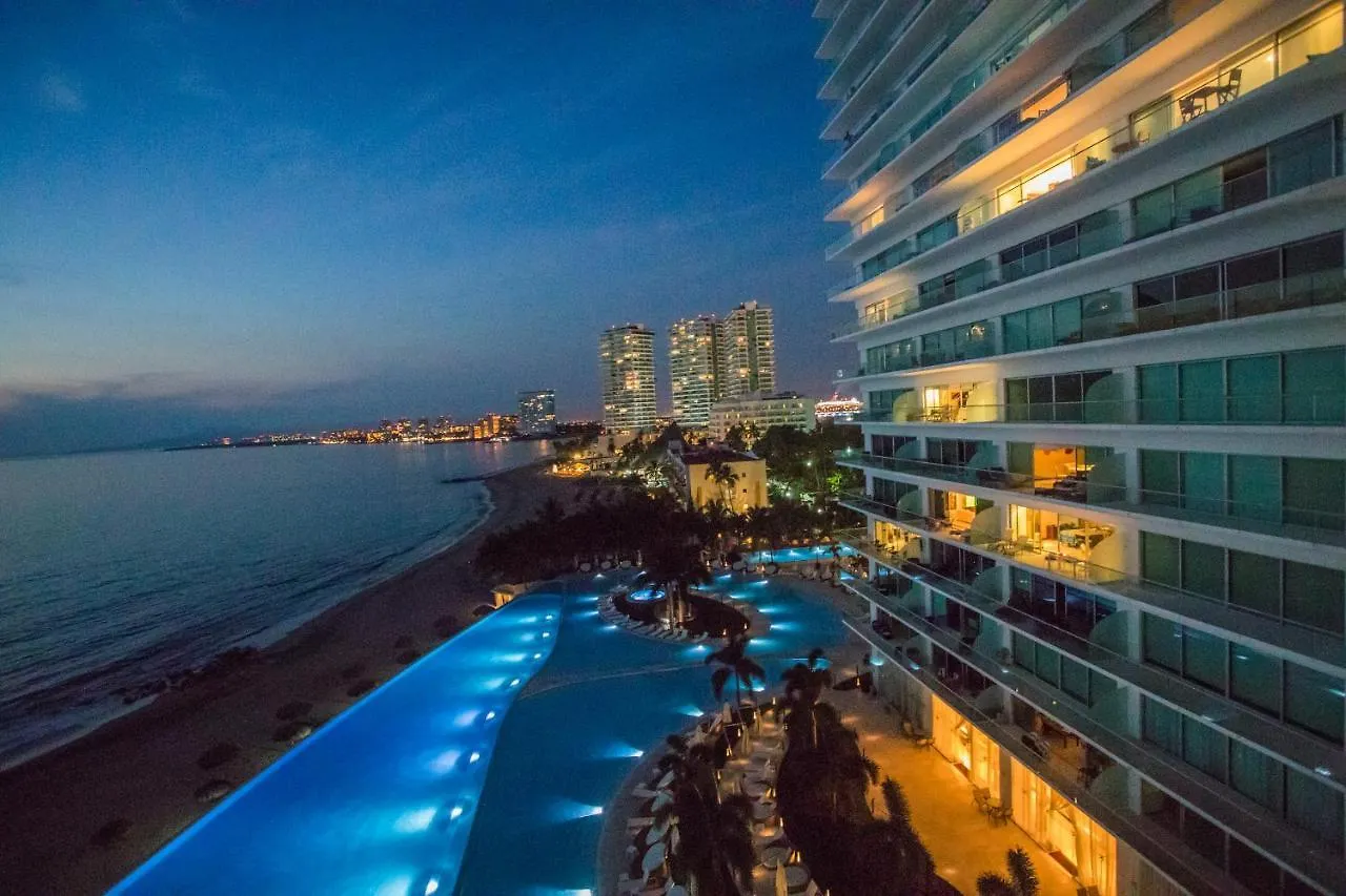 Luxury Condo Peninsula 푸에르토 발라타 아파트