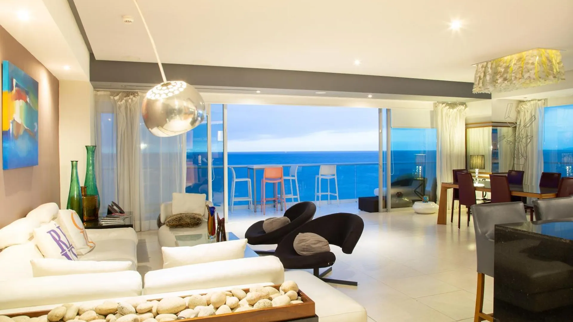 Luxury Condo Peninsula 푸에르토 발라타