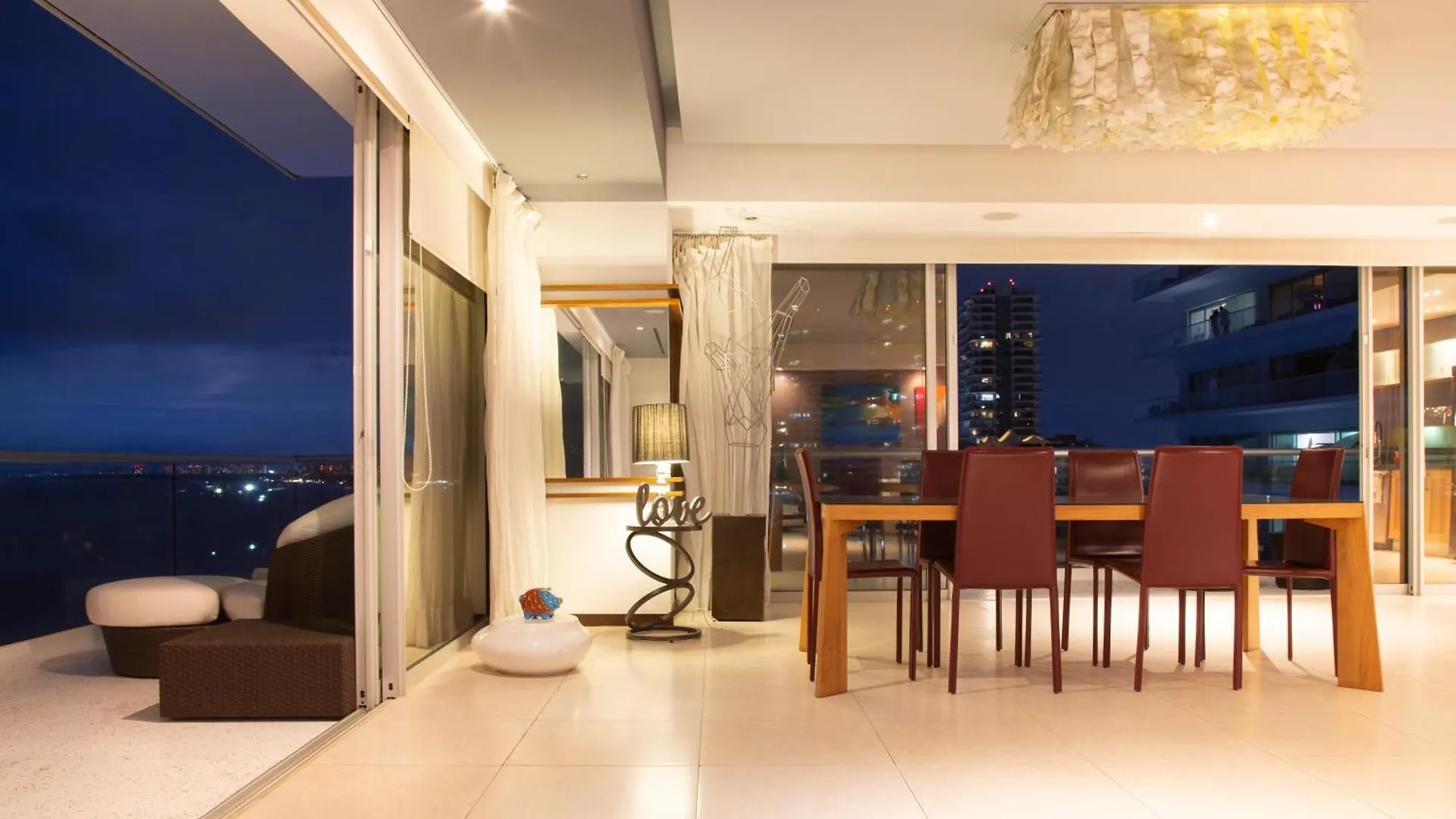 Luxury Condo Peninsula 푸에르토 발라타